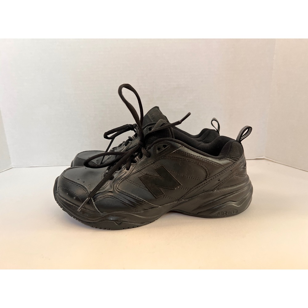 New Balance 624 Cross Training Shoes Black Leather WX624AB2 Womens 11 Wide - Picture 2 of 7